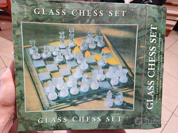 Glass chest set