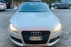 Audi tt roadster 200cv