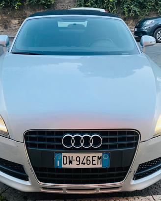 Audi tt roadster 200cv