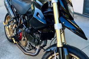 hypermotard 1100S total black