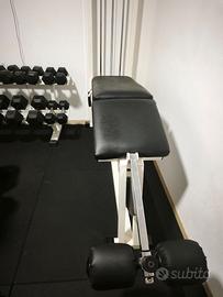 Leg curl TECHNOGYM