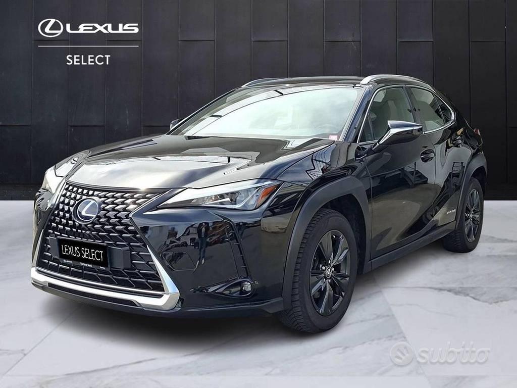 Lexus UX