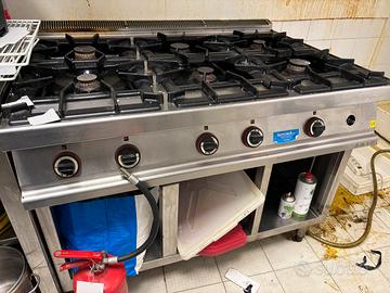 Cucina in acciaio 6 fuochi