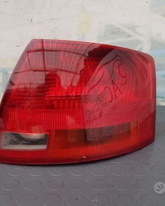 Fanale posteriore Stop Destro Audi A4 b7 esterno s