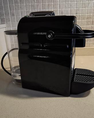 Macchina caffè espresso Nespresso De Longhi nera