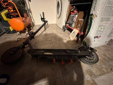 Monopattino elettrico doppia batteria 31kmh