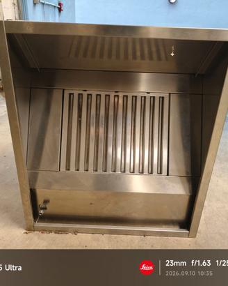 Cappa aspirante inox per cucina con filtri