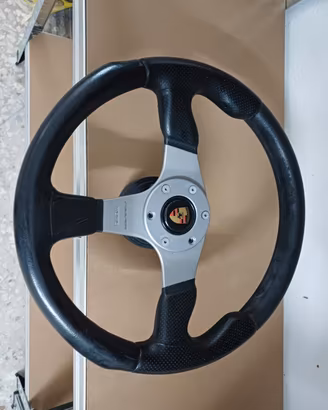 volante sportivo MOMO Porsche