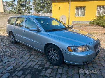 Volvo V70/XC70 V70 2.4 D5 20V cat Summum automatic
