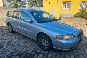 Volvo V70/XC70 V70 2.4 D5 20V cat Summum automatic