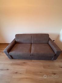 Divano letto tre posti