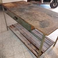 Banco da lavoro in ferro vintage 
