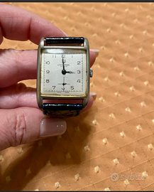 UniversalGENEVEraroOROLOGIOcassaTANKvintageANNI40