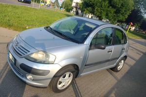 C3 anno 2003 benzina