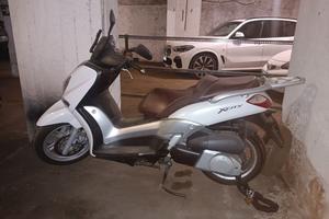 Yamaha x-city 250