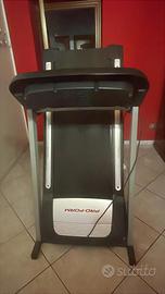 Tapis roulant pro form  in tutte le sue funzioni.