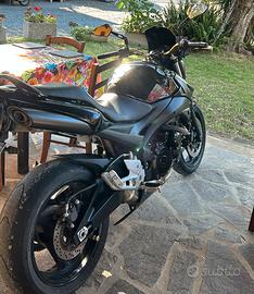 Suzuki gsr