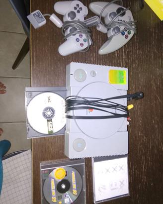 Play station 1 con 2 controller +giochi