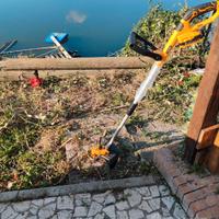 Decespugliatore a Batteria