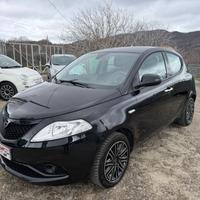 Lancia Ypsilon 1.0 FireFly 5 porte S&S Hybrid Ecoc