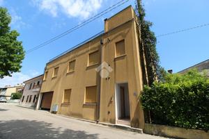 2 LOCALI A DUEVILLE