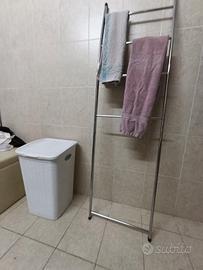Scala porta asciugamani bagno