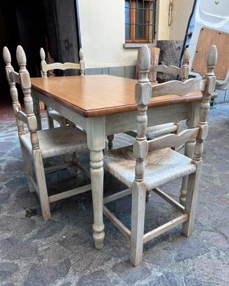 Tavolo in legno