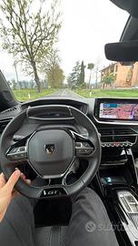 Peugeot e 2008