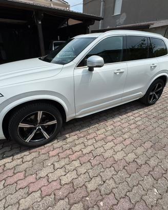 Volvo XC90 D5 R-Design