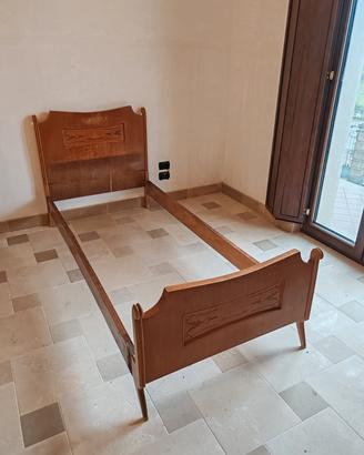 modernariato letto e consolle