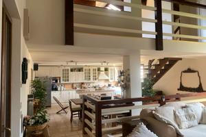 Villa a Schiera PREDISPOSTA X 2 APPARTAMENTI