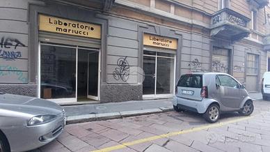 NEGOZIO A MILANO