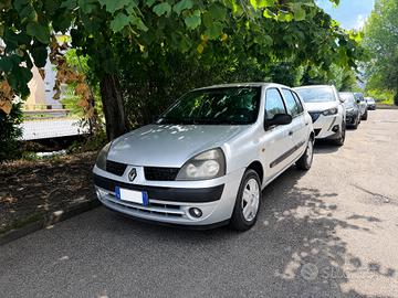 Renault Clio 1.2i 16V 5 porte – 97.700 km – 2002