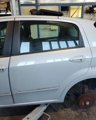 Porta posteriore sx FIAT GRANDE PUNTO EVO 2011