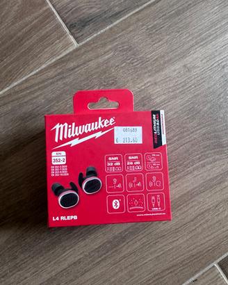 cuffie MILWAUKEE Usate pochissimo.