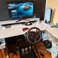 PS5 disk ricondizionata + Logitech G29 con marce