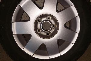 Ruota VW Polo 195/60 R14 cerchio in lega originale