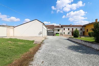 RUSTICO A CASTELBELFORTE