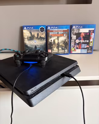 PS4 Slim 1TB + 2 giochi + controller