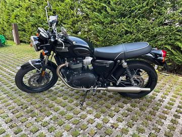 Triumph T100 Boneville