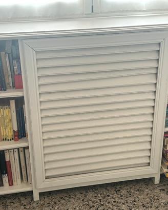 Copricalorifero con libreria in legno massiccio
