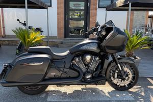 Indian Challenger Dark Horse 2022