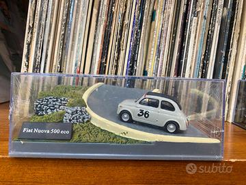 Modellino auto diorama fiat nuova 500 eco 1/43