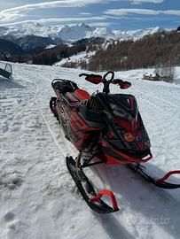 Motoslitta Sky-Doo 850 Turbo