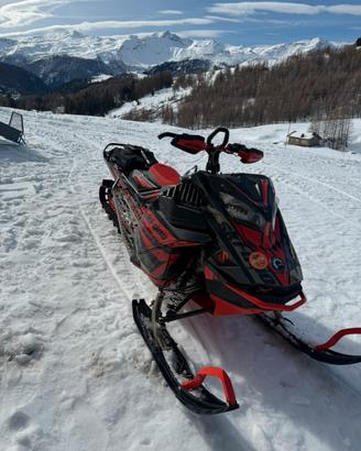 Motoslitta Sky-Doo 850 Turbo