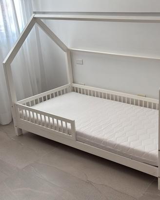 Letto a capanna Montessori completo di materasso