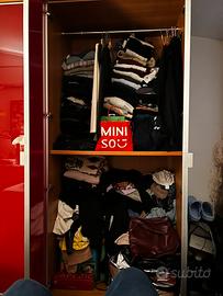 Mobile a 4 ante rosso