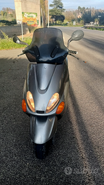 Scooter Yamaha skyliner 150