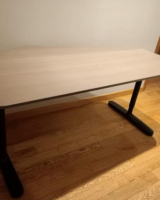 Scrivania IKEA Bekant Rovere Grigio