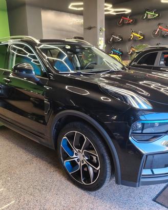 Lynk&co 01 PHEV